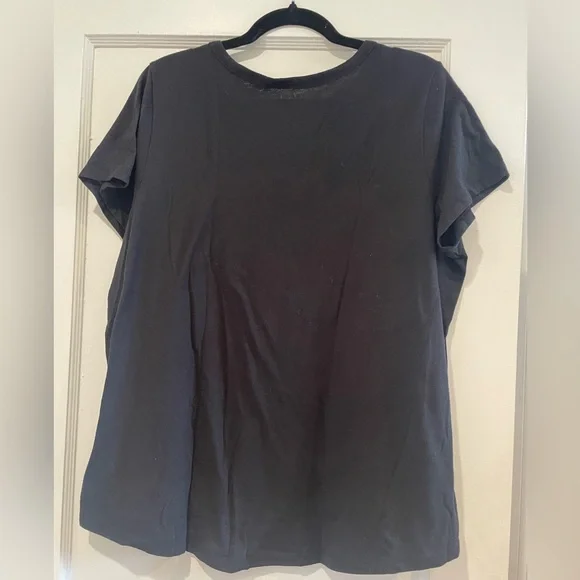 Torrid Slim Fit Vee Neck Tee Cat In Pocket- Black - Picture 5 of 5